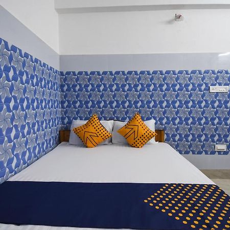 Oyo 73902 Vyttila Residency Hotel Kochi Luaran gambar