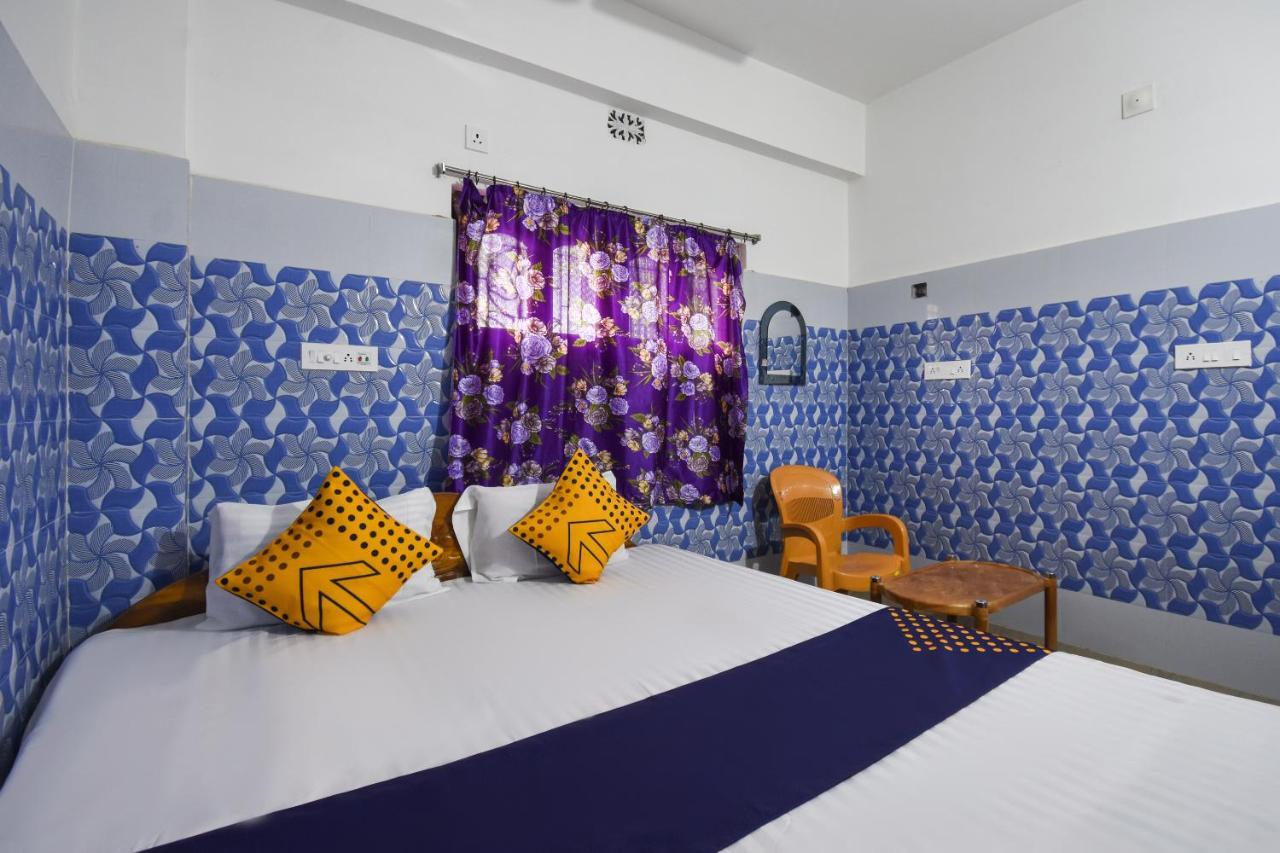 Oyo 73902 Vyttila Residency Hotel Kochi Luaran gambar